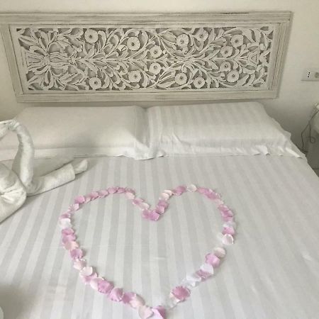 Appartement La Cinta à San Teodoro  Extérieur photo
